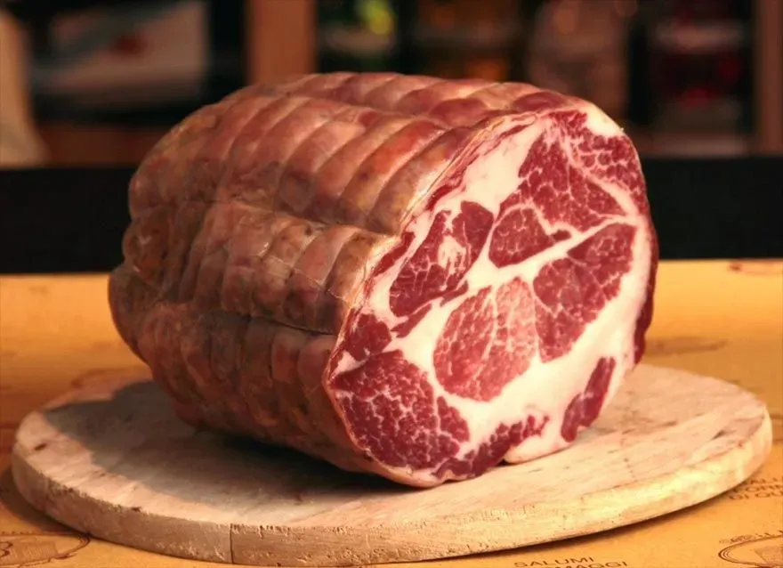 La Coppa Piacentina DOP: non è un salume, è una dichiarazione d’identità
